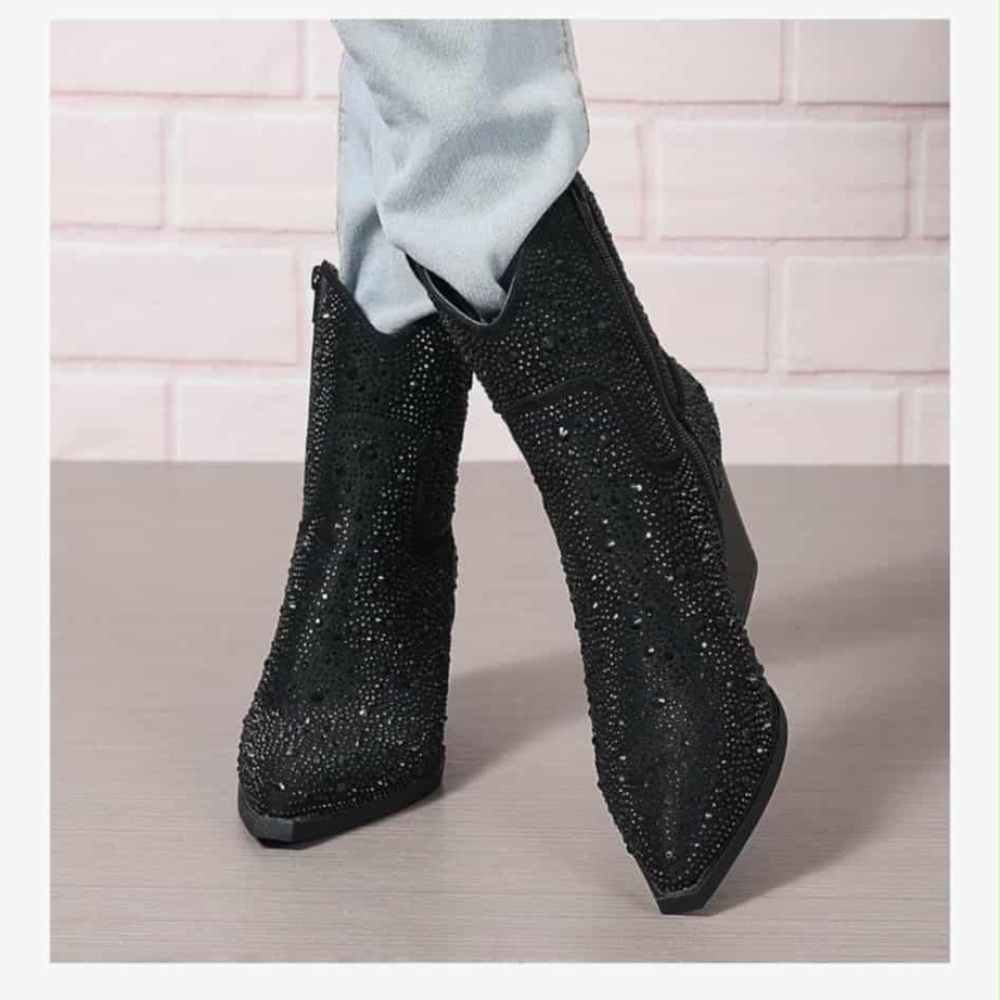 Rhinestone Cowboy Bling Bling Sparkly Pointed Toe Western Bootie Black sz 9